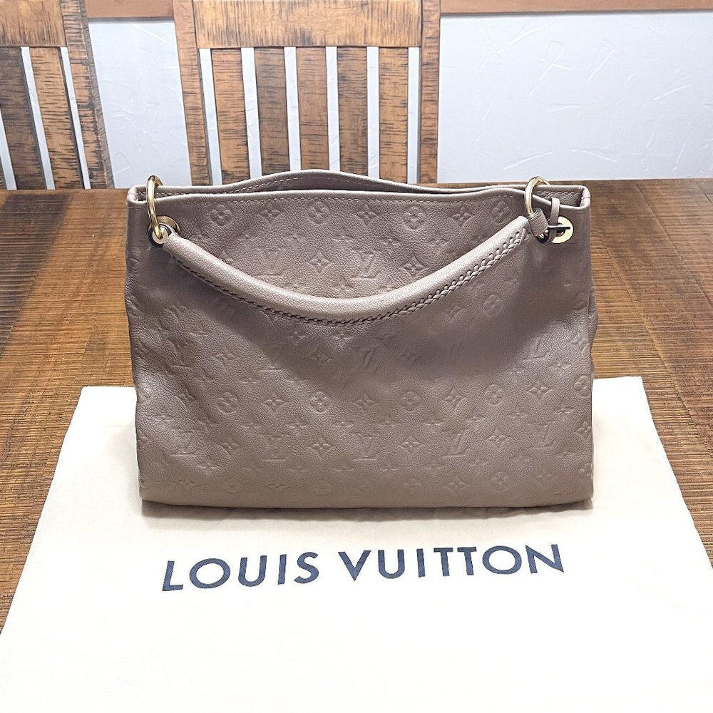 Louis Vuitton Artsy MM Monogram Empreinte